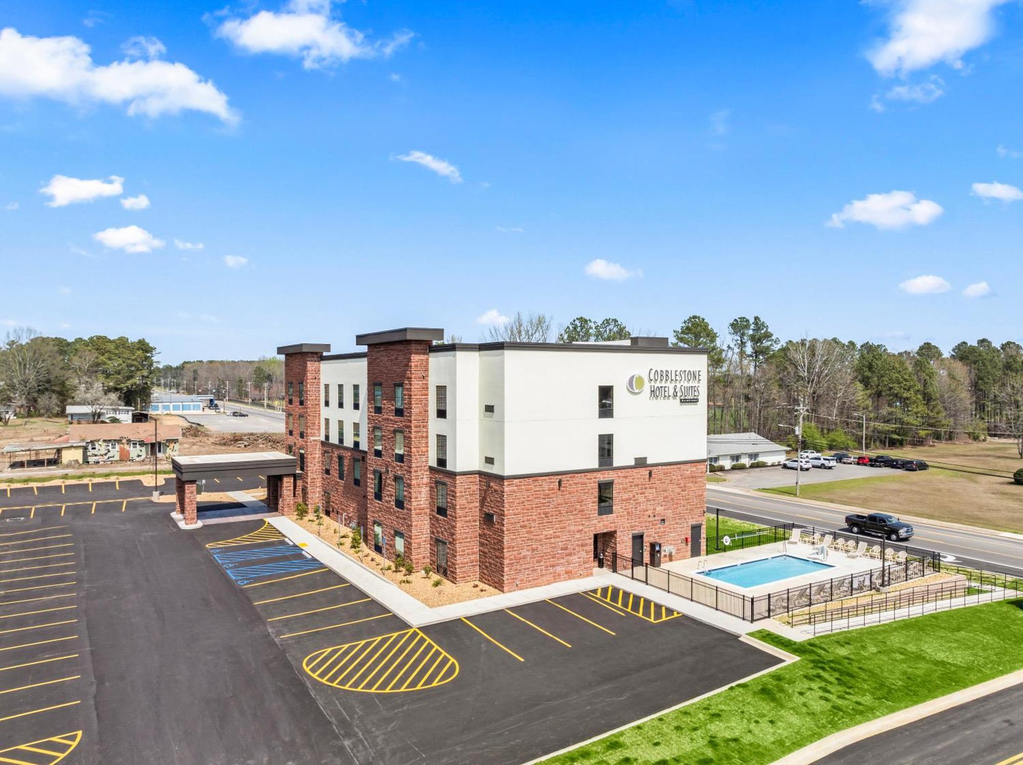 Cobblestone Hotel & Suites - Cullman Extérieur photo